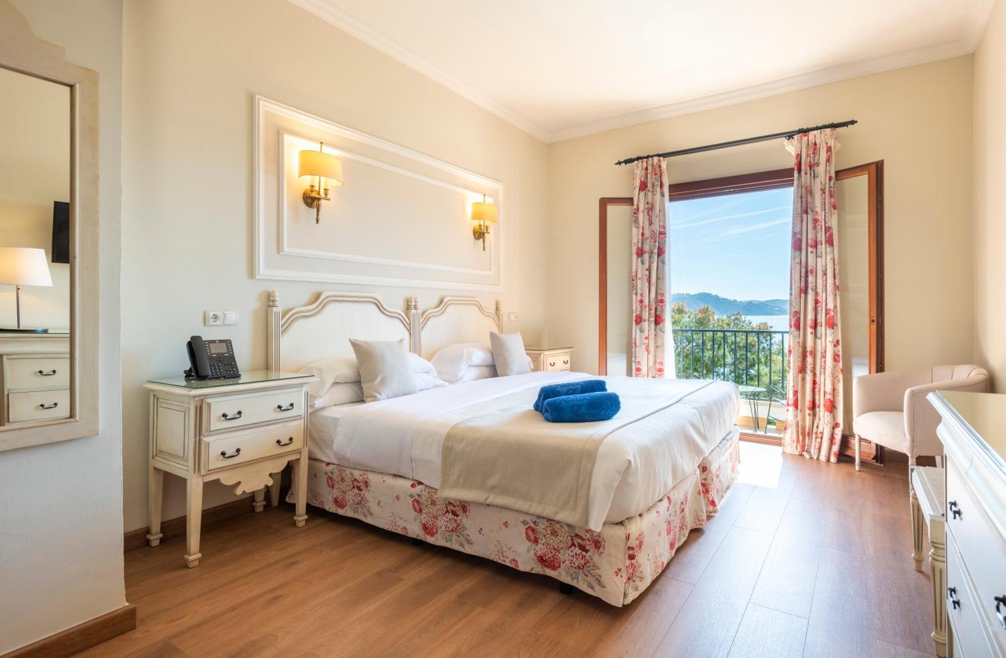 Hotel Cala Fornells Пегера Номер фото